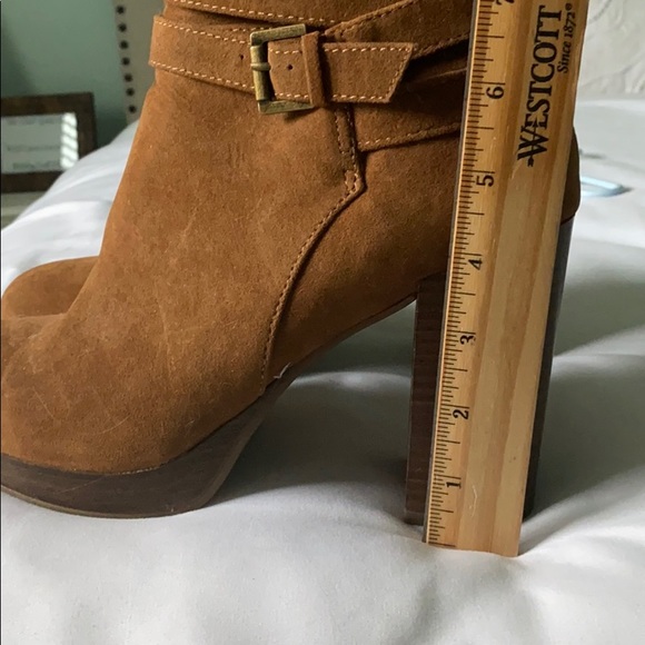 Brown faux hide ankle boots - Picture 4 of 4